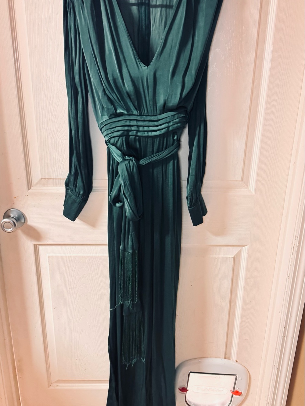 Boutique Emerald Green Long Sleeve V-Neck Jumpsuit
